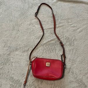 Crossbody purse